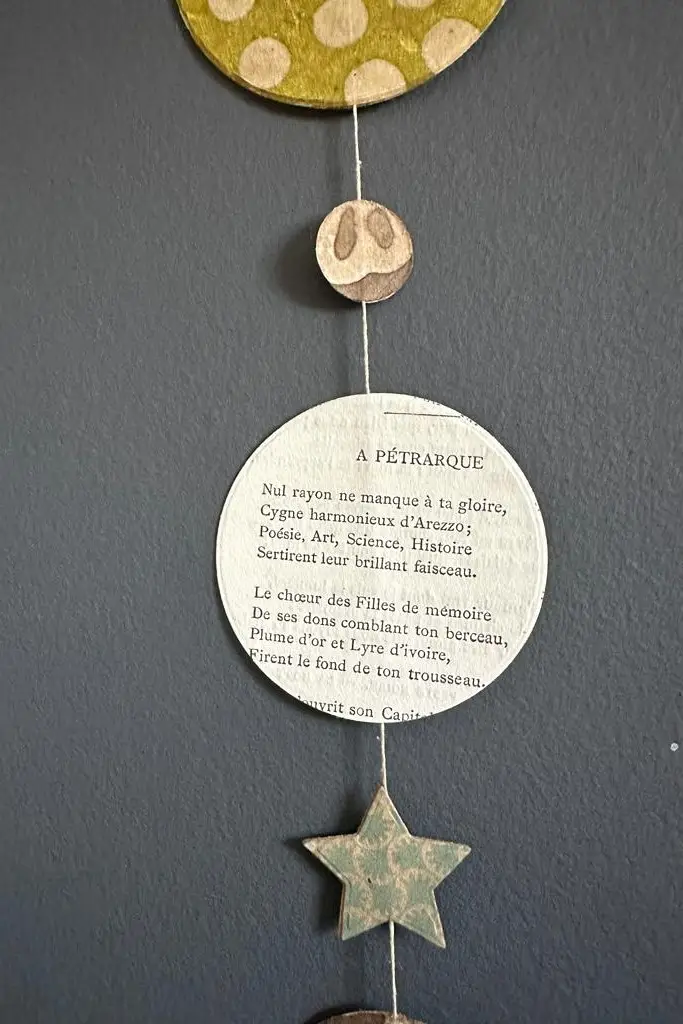 La guirlande en papier. "Ne tient qu'à un fil" – Image 3