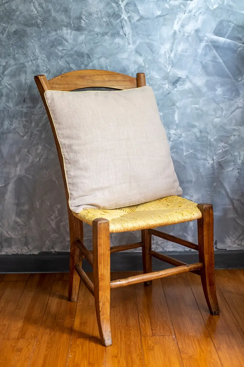La broderie de Cilaos. La housse de coussin carrée – Image 7