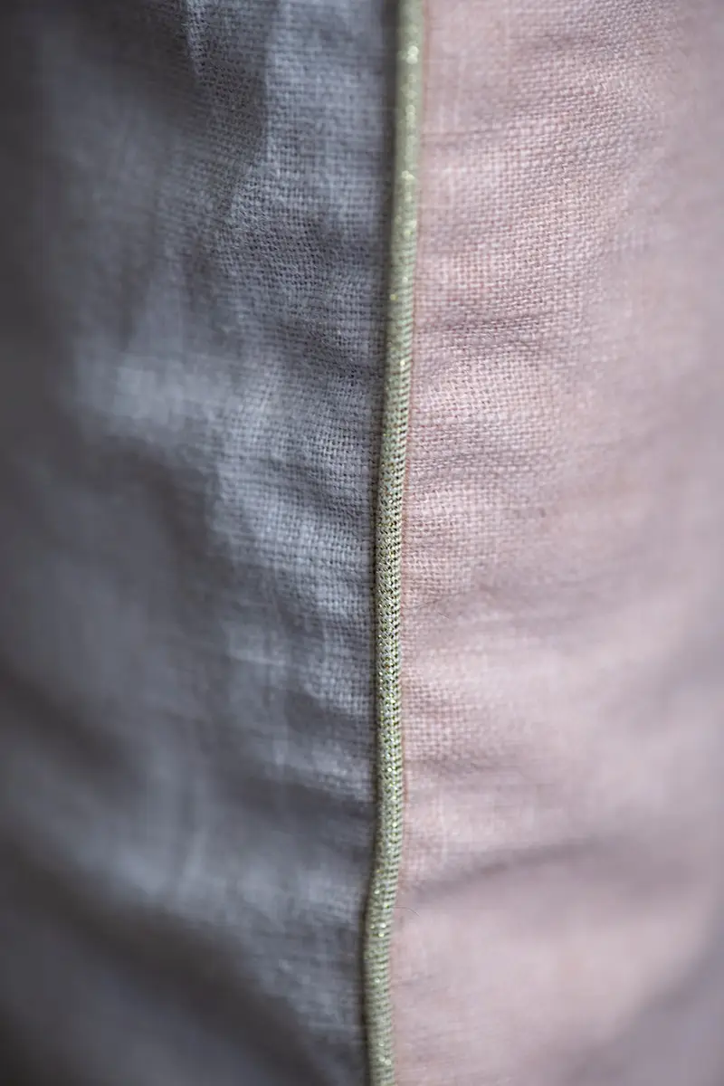 La broderie de Cilaos. La housse de coussin carrée – Image 12