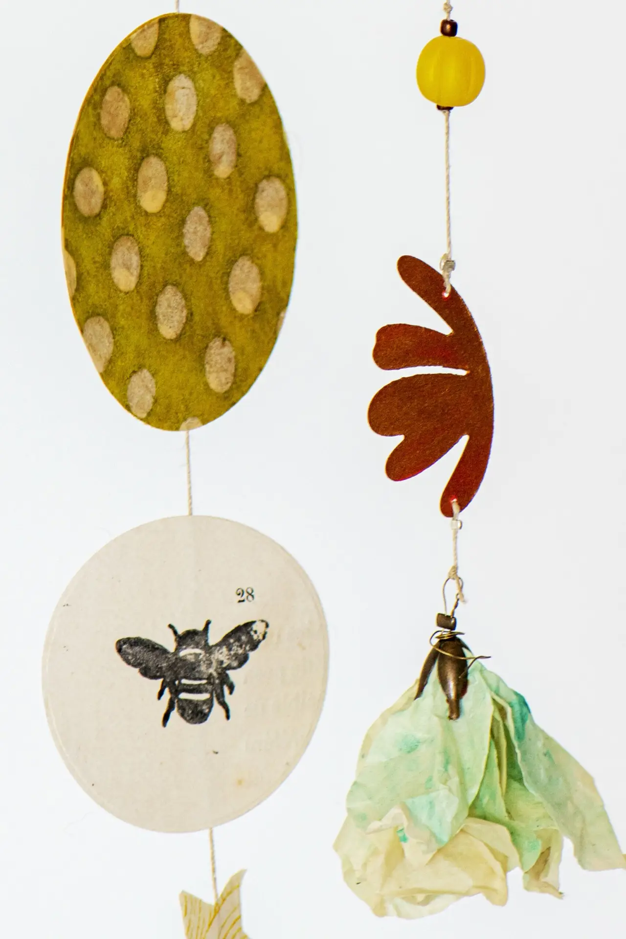 Le mobile. "Abeille ? Vole !" – Image 2