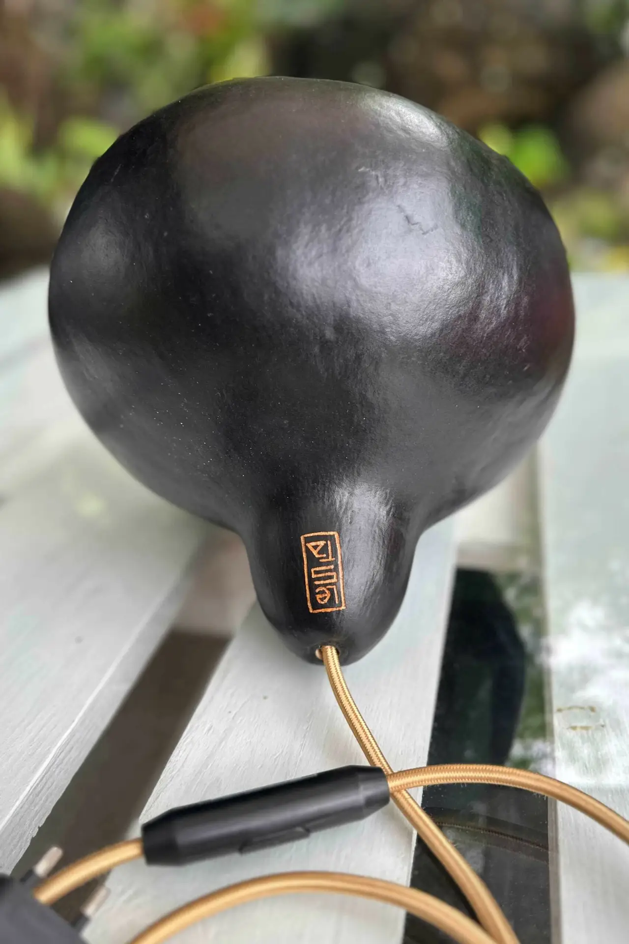 La calebasse. La lampe baladeuse noir uni – Image 5